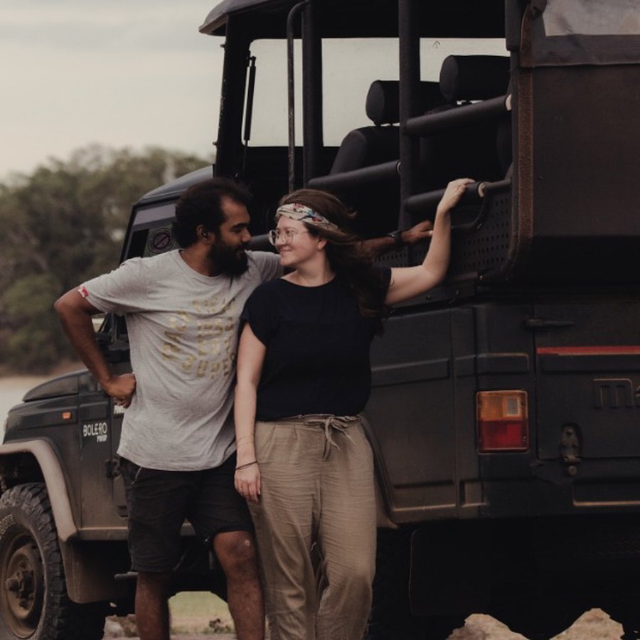 Angie und Rihan, die Gastgeber des Stay Golden in Arugam Bay